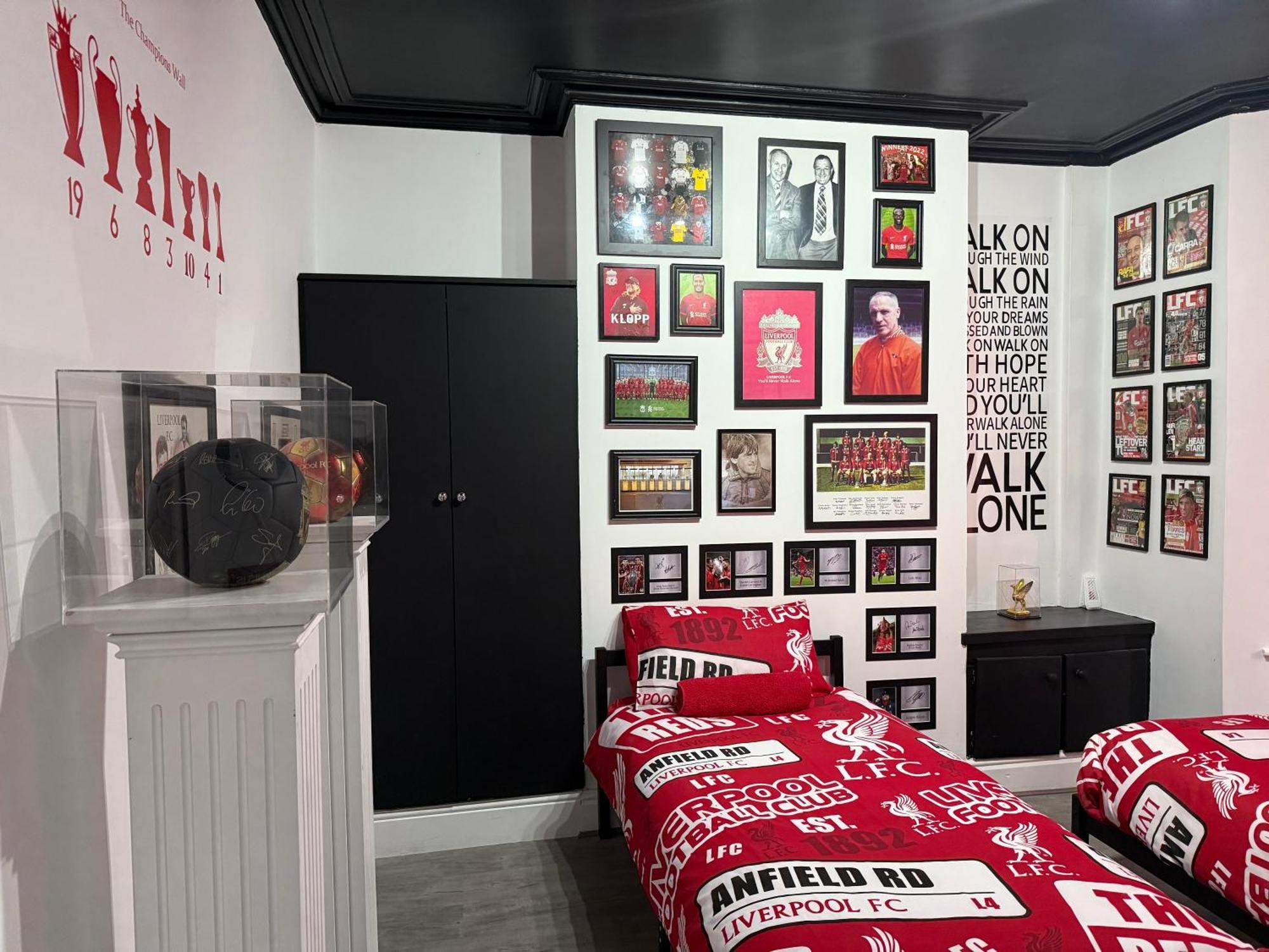Vila Anfield Abode - Entire Lfc Themed House Liverpool Exteriér fotografie
