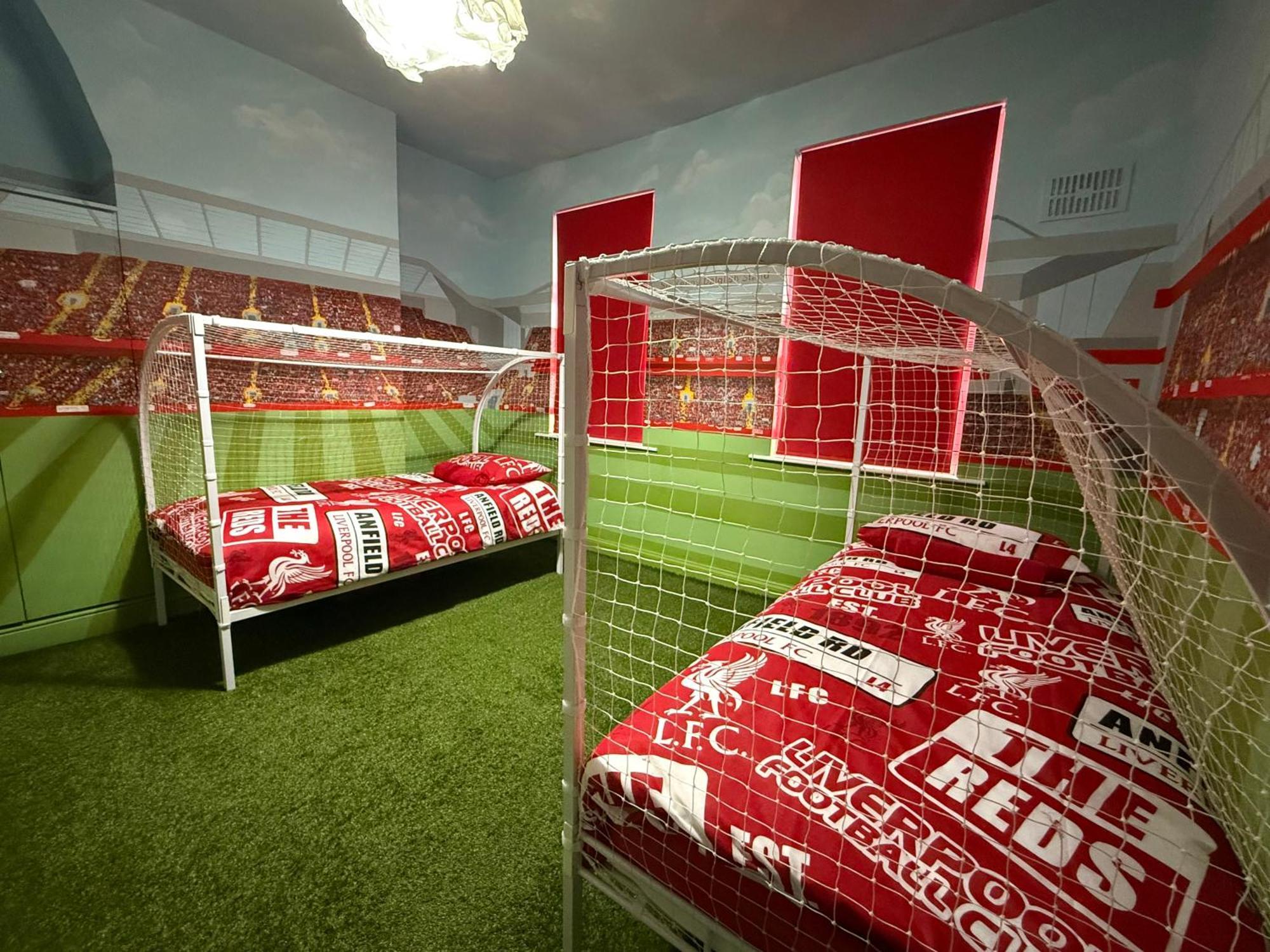 Vila Anfield Abode - Entire Lfc Themed House Liverpool Exteriér fotografie