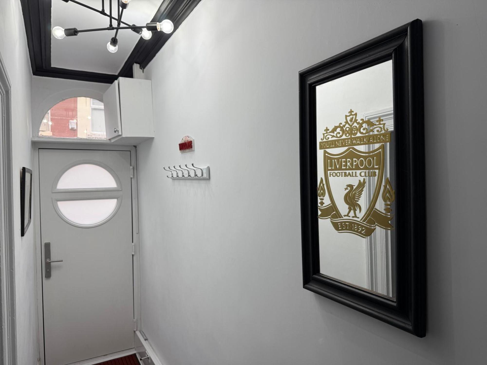 Vila Anfield Abode - Entire Lfc Themed House Liverpool Exteriér fotografie